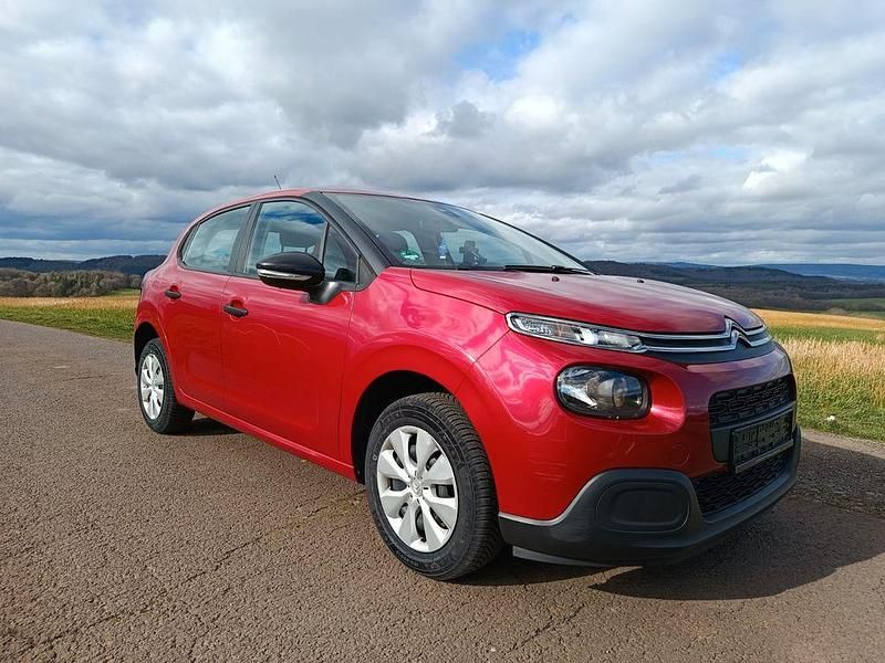 Gebraucht Citroën C3 Feel 83 PS (61 kW) 2019 Rot Kleinwagen