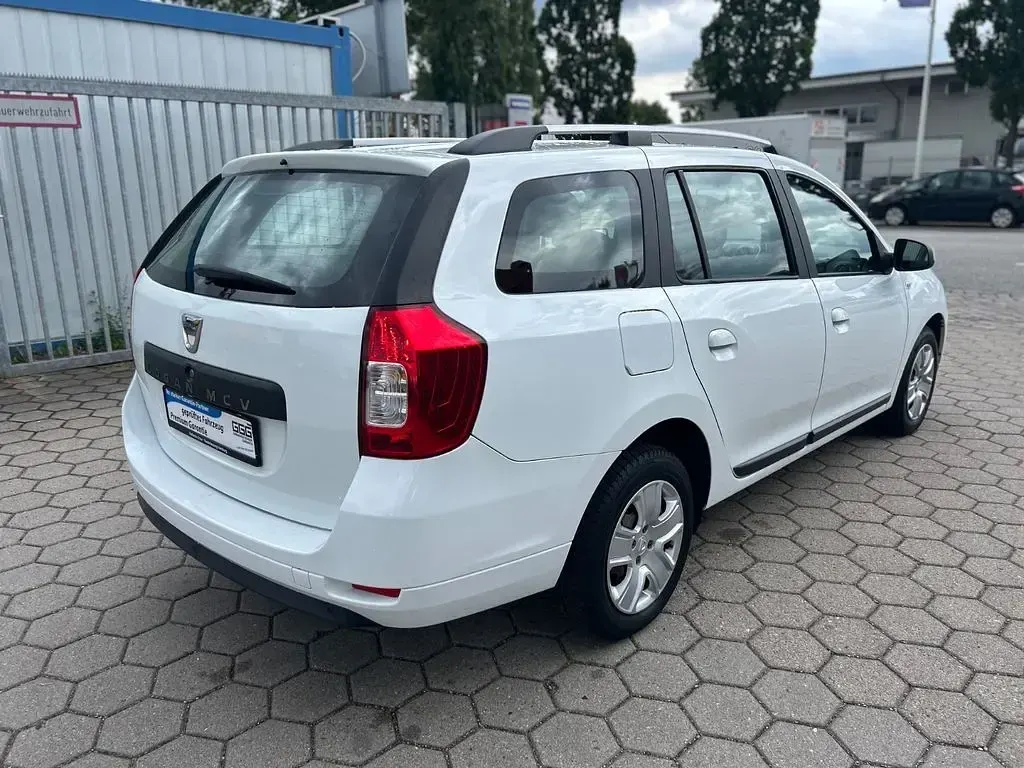 Gebraucht Dacia Logan Essentiel 73 PS (53 kW) 2018 Weiß Limousine