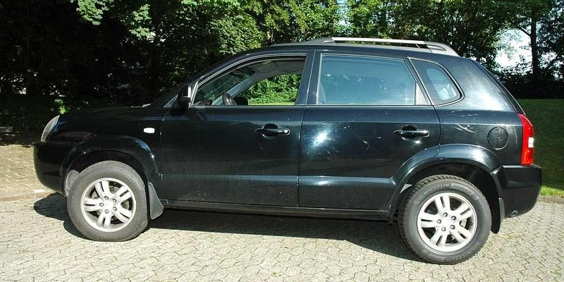 Schwarz Gebraucht 2007 Hyundai Tucson GLS SUV | 2.500 € (Fairer Preis) - Bild 1/4