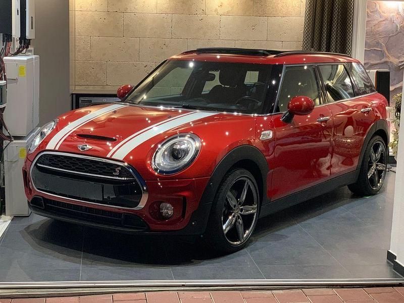 Rot Gebraucht 2017 Mini Cooper SD Clubman Kombi | 18.995 € (Fairer Preis) - Bild 1/4
