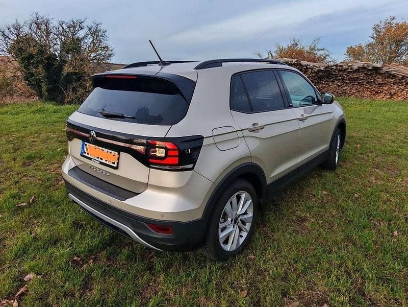 Gebraucht VW T-Cross Move 150 PS (110 kW) 2023 SUV