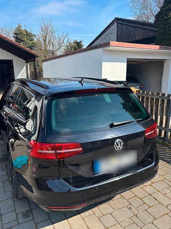 Gebraucht VW Passat 150 PS (110 kW) 2017 Schwarz Kombi