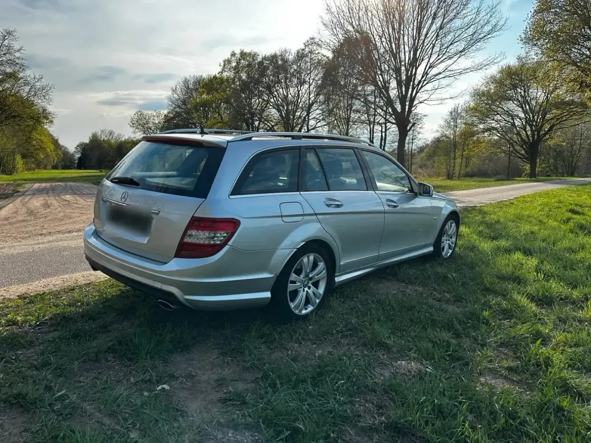 Gebraucht Mercedes C350 Avantgarde 272 PS (200 kW) 2009 Silber Kombi