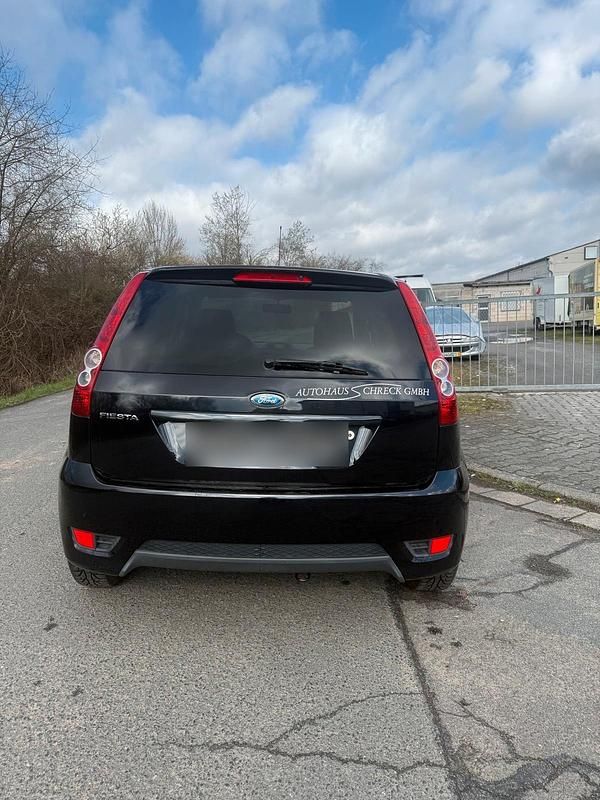 Gebraucht Ford Fiesta 80 PS (58 kW) 2008 Schwarz Kleinwagen
