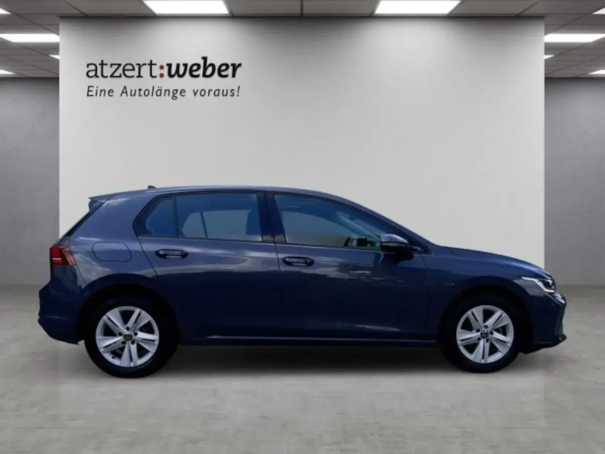 Gebraucht VW Golf VIII Life 116 PS (85 kW) 2025 Delfingrau metallic Limousine