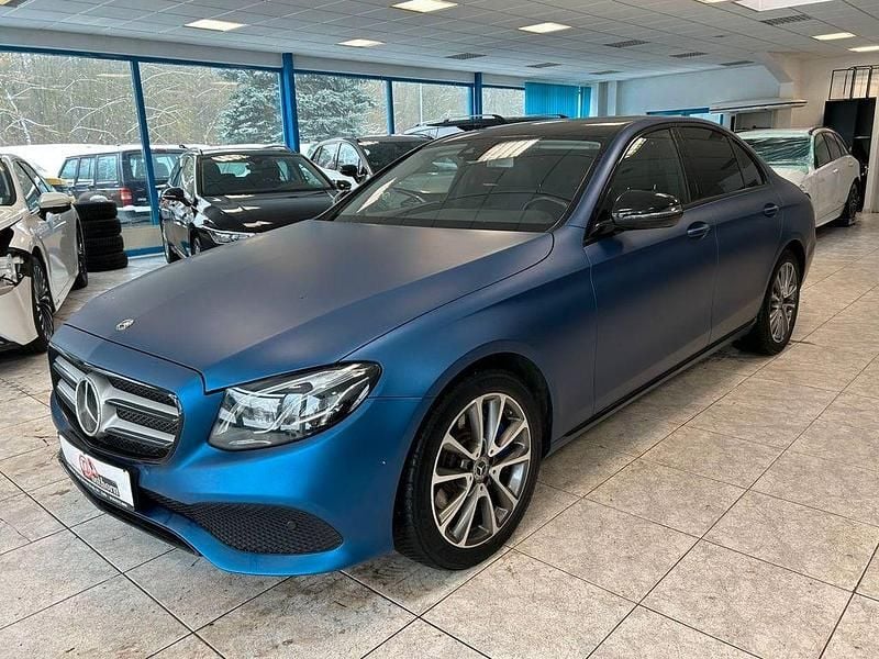 Gebraucht Mercedes E350 Avantgarde 258 PS (189 kW) 2017 Blau Limousine