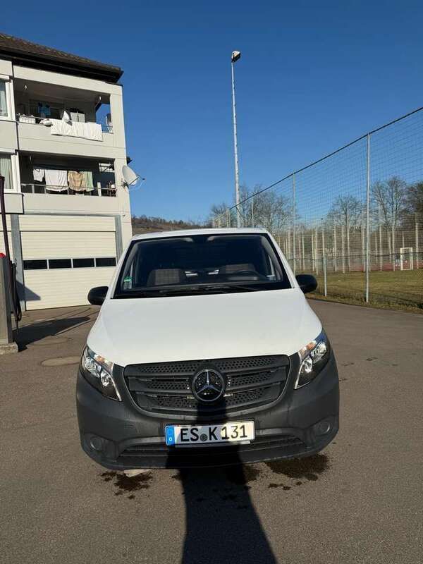 Gebraucht 2018 Mercedes Vito Van / Kleinbus | 8.500 € - Bild 1/4