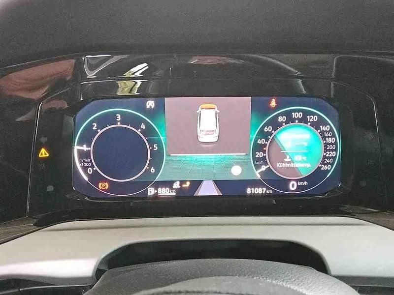 Second-hand VW Golf VIII Life 116 CP (85 kW) 2022 Argintiu Break