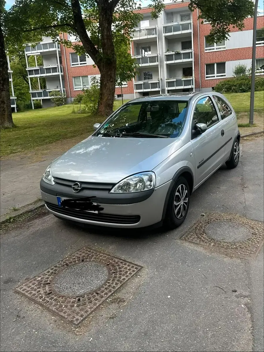 Gebraucht Opel Corsa 58 PS (42 kW) 2000 Silber Kleinwagen