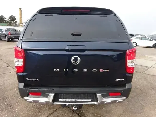 Gebraucht SsangYong Musso Sapphire 181 PS (133 kW) 2021 Blau Pickup