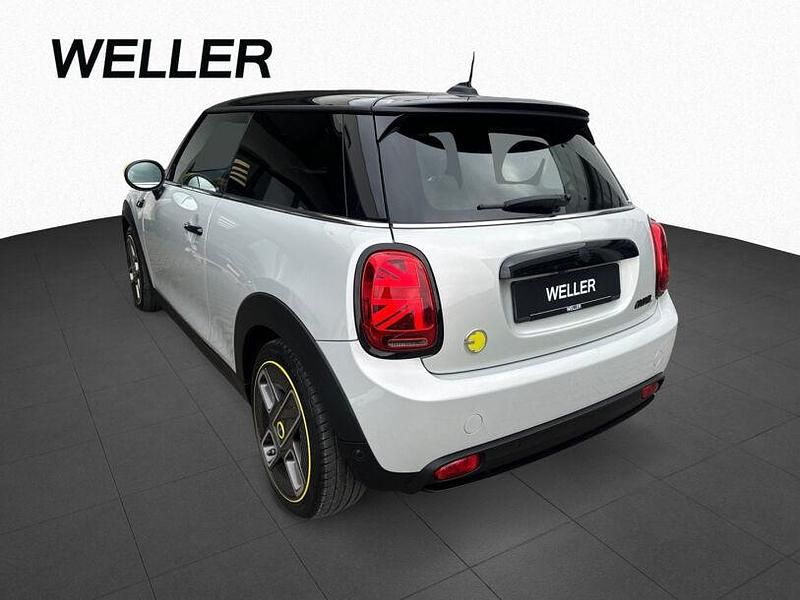 Gebraucht Mini Cooper SE Classic 135 kW (184 PS) 2022 White silver (silber) Kleinwagen