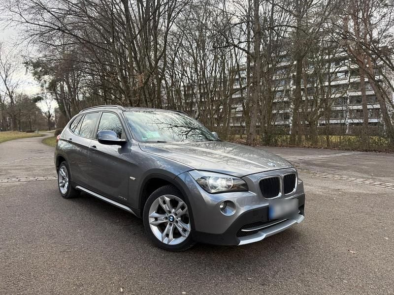 Gebraucht BMW X1 143 PS (105 kW) 2012 Grau SUV