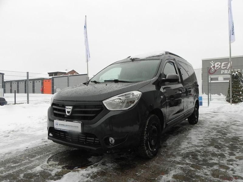 Gebraucht Dacia Dokker Celebration 116 PS (85 kW) 2015 Grau Van / Kleinbus