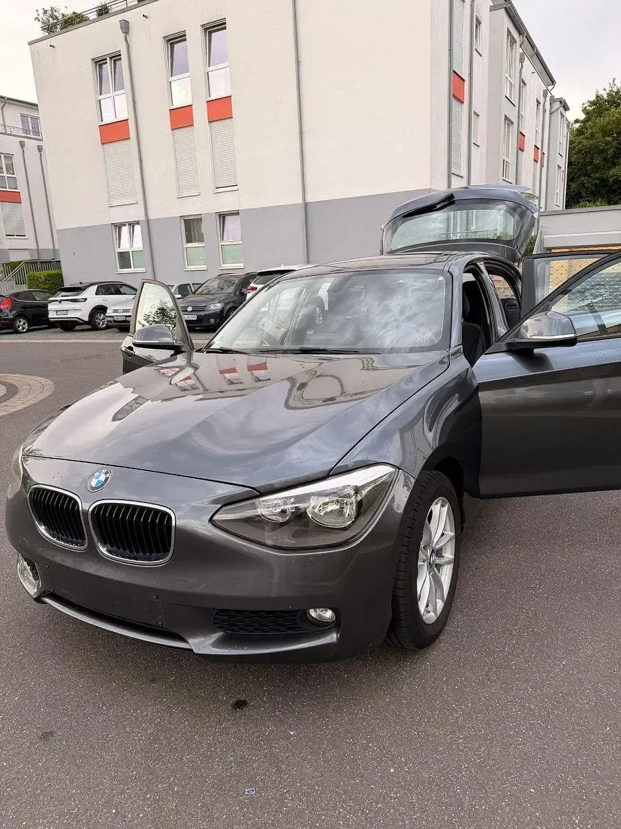 Gebraucht BMW 116 Performance 116 PS (85 kW) 2014 Grau Kleinwagen