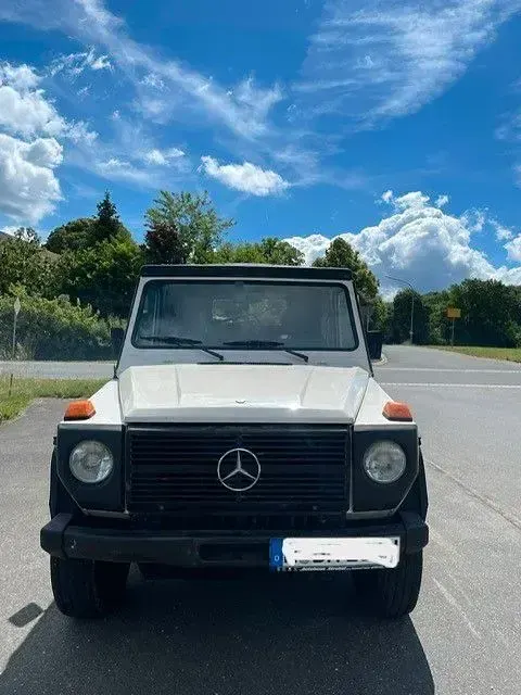 Gebraucht Mercedes G230 122 PS (89 kW) 1989 Weiß SUV