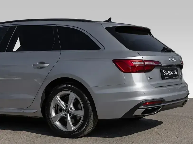 Gebraucht Audi A4 Advanced Plus 204 PS (150 kW) 2024 Florettsilber (metallic) Kombi