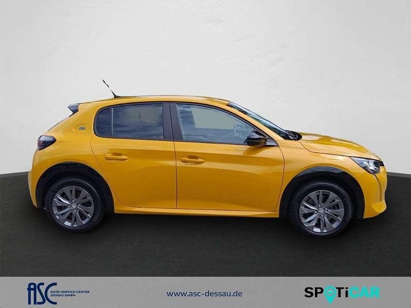 Gebraucht Peugeot 208 100 kW (136 PS) 2022 Jaune faro Kleinwagen