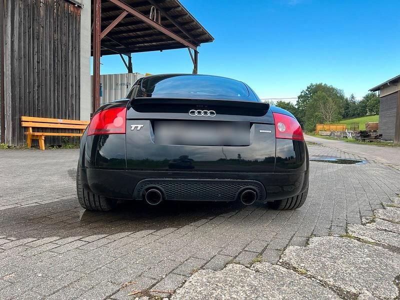 Second-hand Audi TT 180 CP (132 kW) 2001 Negru Coupe