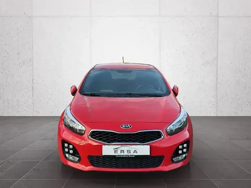 Używany Kia Ceed GT-Line 120 KM (88 kW) 2016 Czerwony Hatchback