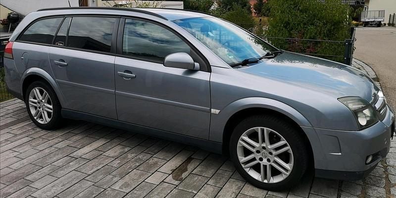 Gebraucht Opel Vectra 150 PS (110 kW) 2005 Grau Kombi