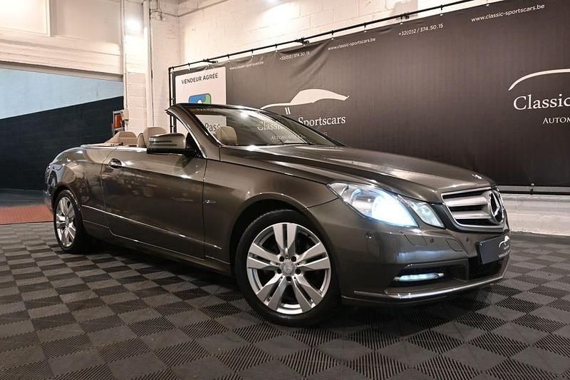 Gebraucht Mercedes E220 170 PS (125 kW) 2012 Grau Cabrio
