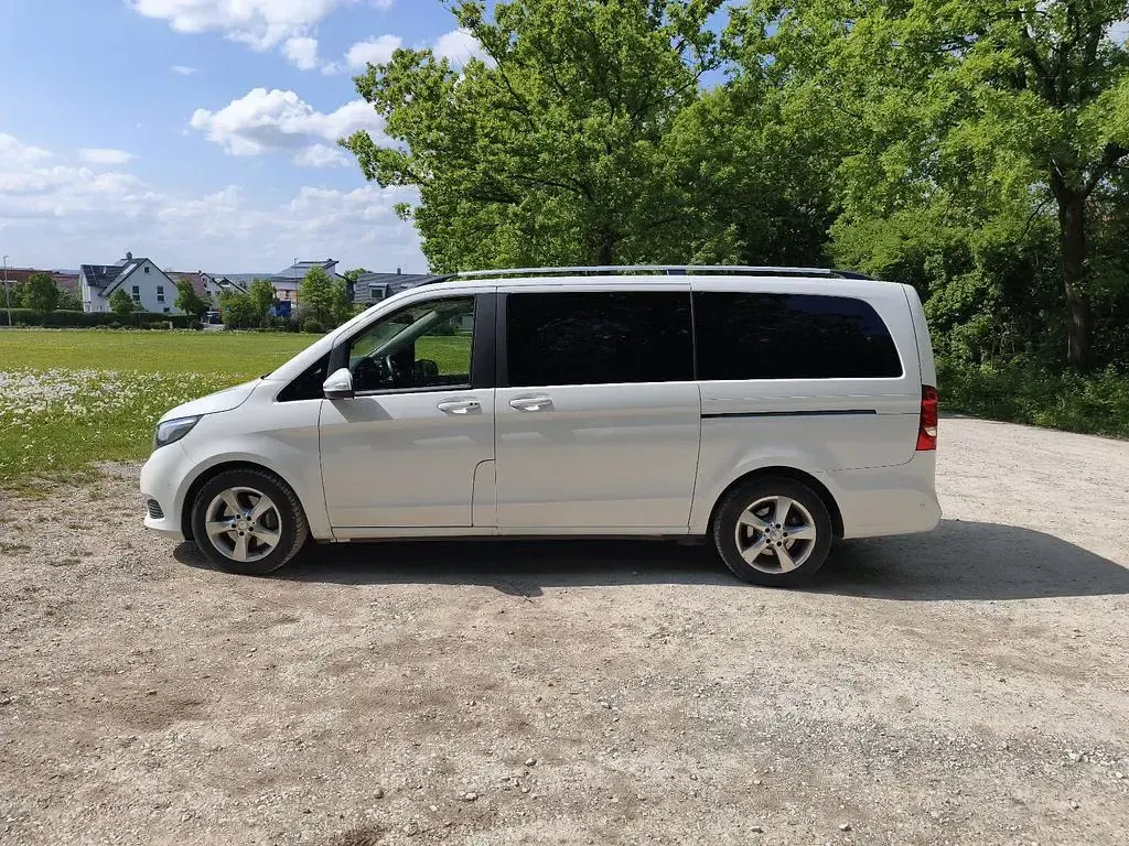 Gebraucht Mercedes V220 Edition 163 PS (119 kW) 2014 Weiß Van / Kleinbus