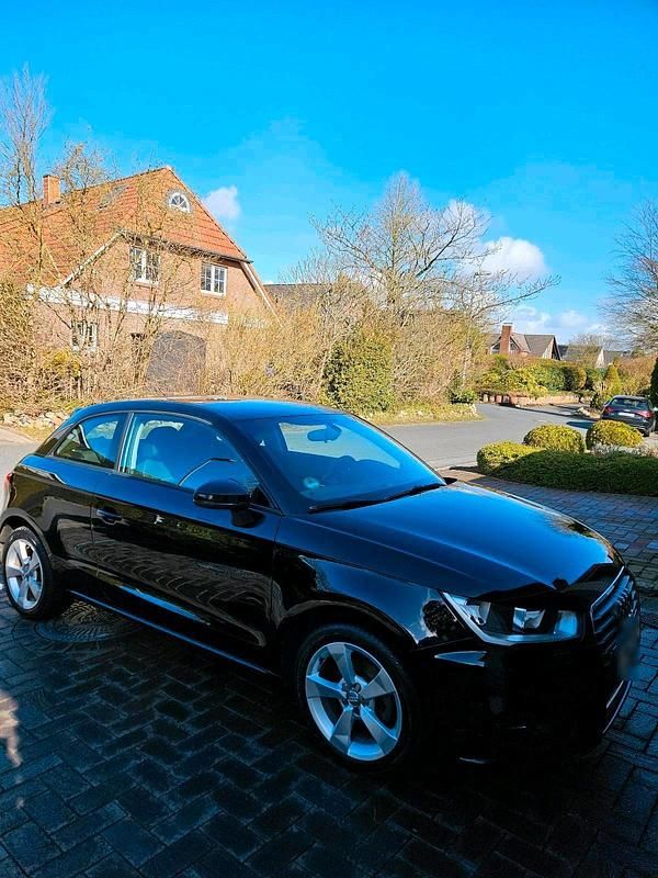 Gebraucht Audi A1 Ambition 95 PS (69 kW) 2015 Schwarz Kleinwagen