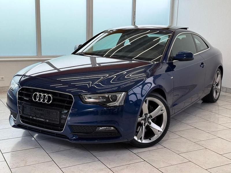 Scubablau metallic Gebraucht 2012 Audi A5 S-Line Coupé | 22.500 € (Teuer) - Bild 1/4