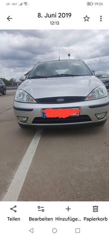 Silber Gebraucht 2004 Ford Focus Sport Limousine | 580 € (Guter Preis) - Bild 1/4