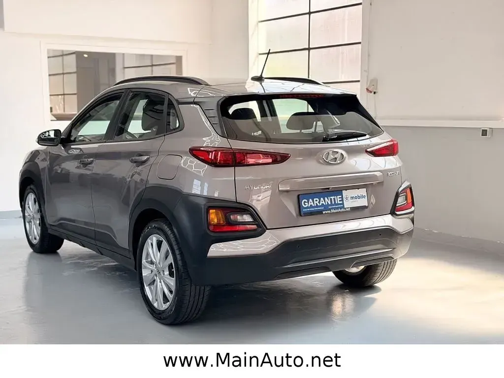 Gebraucht Hyundai Kona Trend 120 PS (88 kW) 2017 Grau SUV