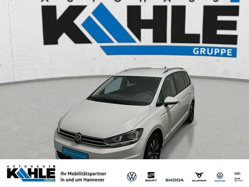 Weiß Gebraucht 2024 VW Touran Move Van / Kleinbus | 34.470 € (Fairer Preis) - Bild 1/4