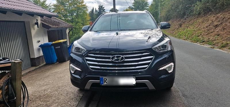 Blau Gebraucht 2014 Hyundai Grand Santa Fe SUV | 12.100 € (Superpreis) - Bild 1/4