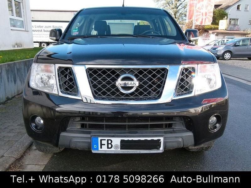 Gebraucht Nissan Navara SE 190 PS (139 kW) 2011 Schwarz Pickup