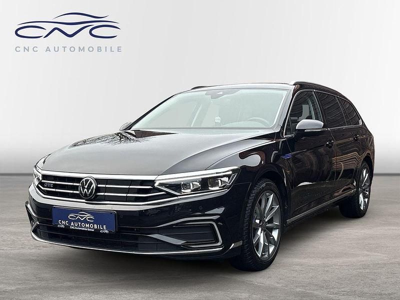 Schwarz Gebraucht 2022 VW Passat GTE Kombi | 21.990 € (Fairer Preis) - Bild 1/4