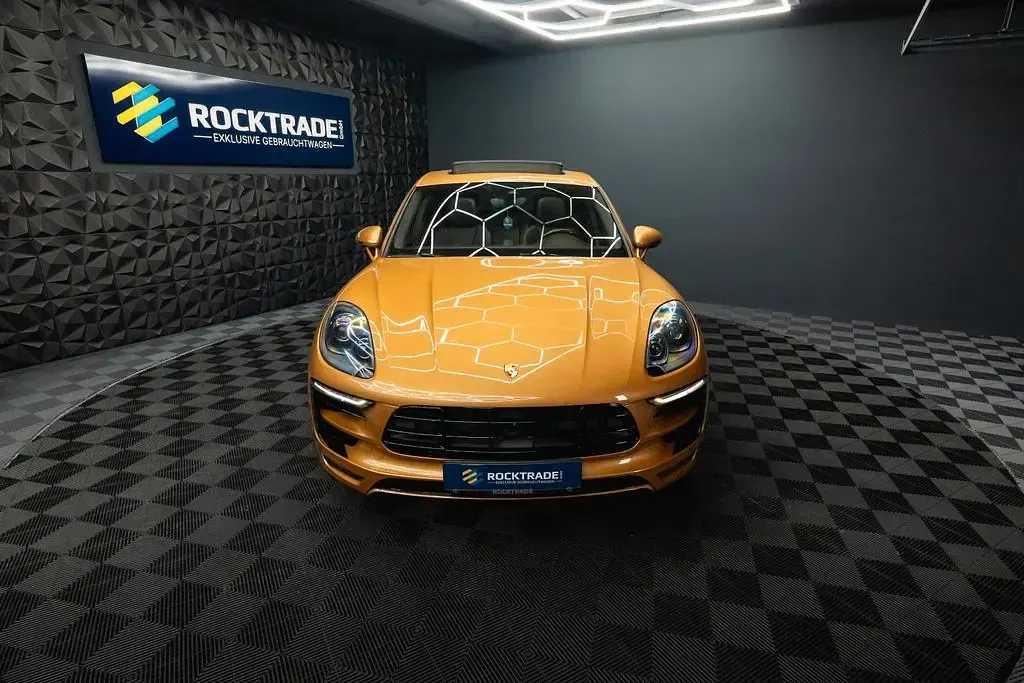 Gebraucht Porsche Macan Turbo Chrono 400 PS (294 kW) 2015 Braun SUV
