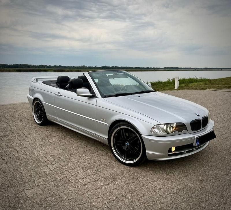 Silber Gebraucht 2000 BMW 323 Cabriolet Sport Line Cabrio | 9.500 € (Teuer) - Bild 1/4