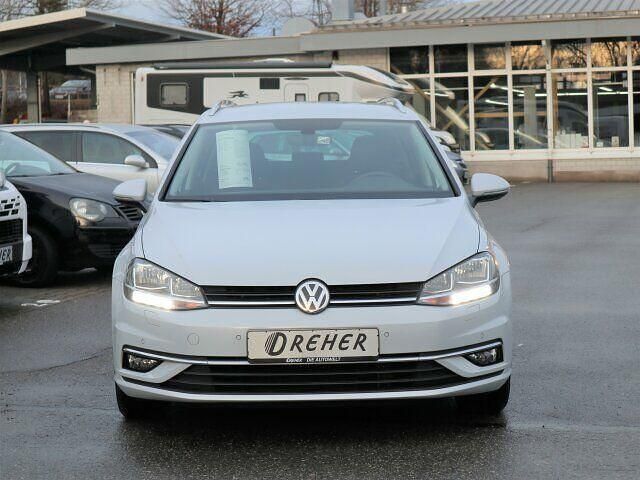 Gebraucht VW Golf VII Join 116 PS (85 kW) 2018 White silver metallic Kombi