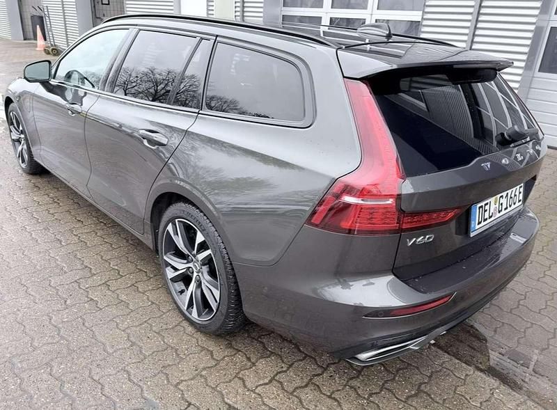 Gebraucht Volvo V60 Plus 398 PS (292 kW) 2022 Grau Kombi