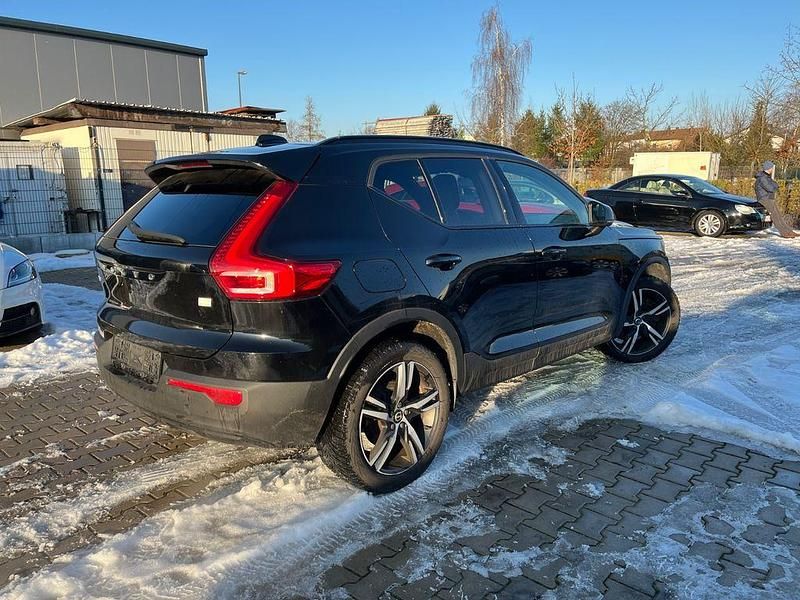 Gebraucht Volvo XC40 R-Design 179 PS (131 kW) 2020 Schwarz SUV