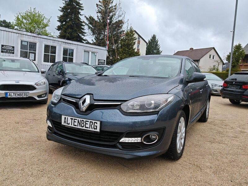 Grau Gebraucht 2015 Renault Mégane III Limousine | 5.690 € (Fairer Preis) - Bild 1/4