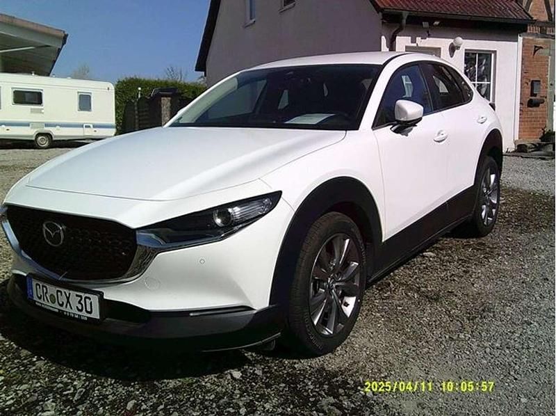 Weiß Gebraucht 2023 Mazda CX-30 Selection SUV | 27.600 € (Etwas zu teuer) - Bild 1/4