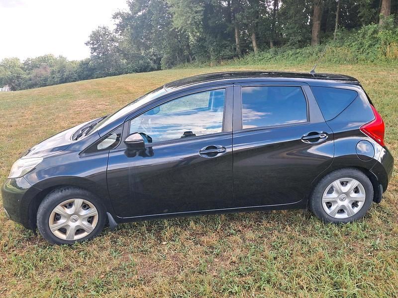 Gebraucht Nissan Note 360º 90 PS (66 kW) 2015 Schwarz Kleinwagen