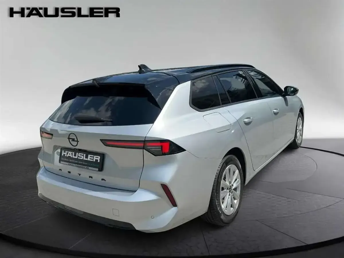 Gebraucht Opel Astra GS Line 131 PS (96 kW) 2024 Kristall silber (metallic) Kleinwagen