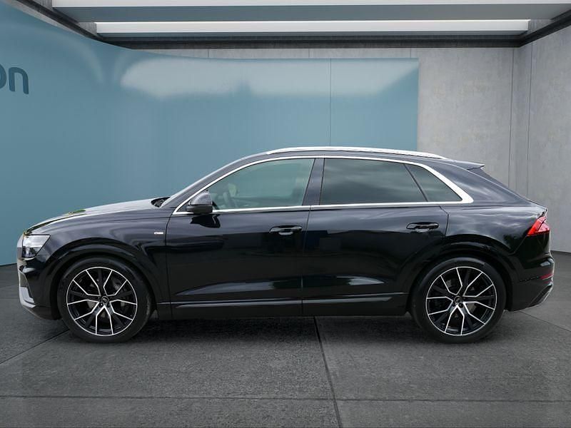 Gebraucht Audi Q8 286 PS (210 kW) 2022 Schwarz SUV