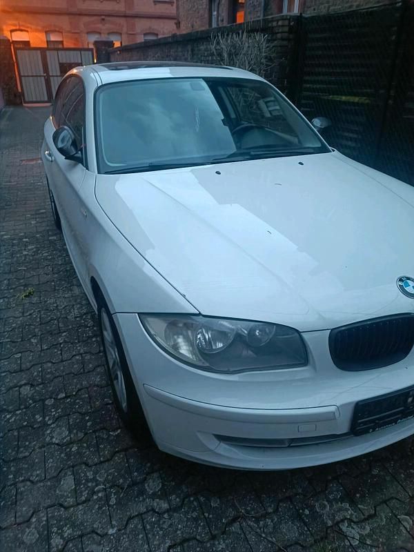 Gebraucht BMW 118 Coupé 143 PS (105 kW) 2007 Weiß Coupé