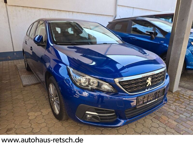 Blau Gebraucht 2019 Peugeot 308 Active Kombi | 13.470 € (Fairer Preis) - Bild 1/4