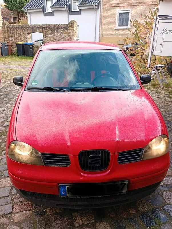 Rot Gebraucht 2004 Seat Arosa Kleinwagen | 880 € (Guter Preis) - Bild 1/4