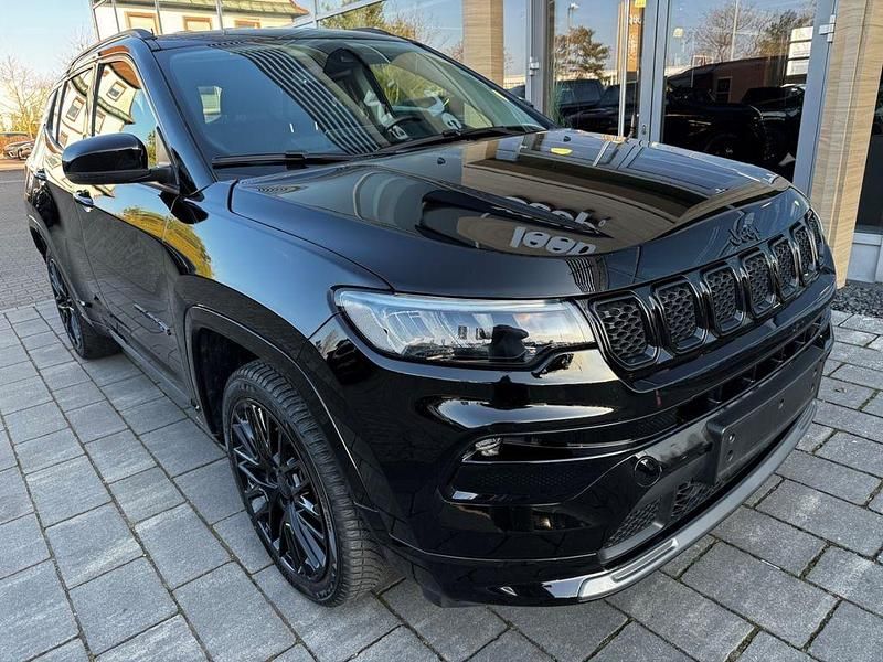 Occasion Jeep Compass Altitude 131 ch (96 kW) 2024 Noir SUV