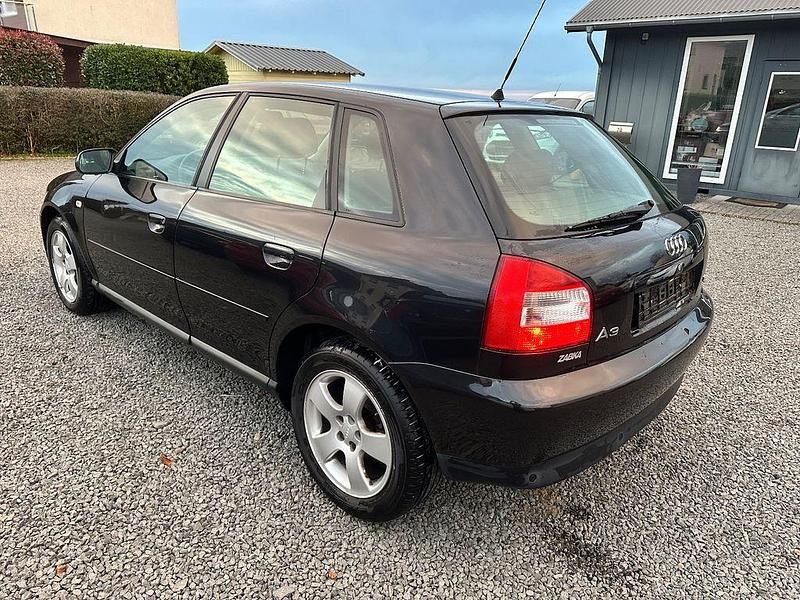 Gebraucht Audi A3 Attraction 102 PS (75 kW) 2003 Schwarz Limousine