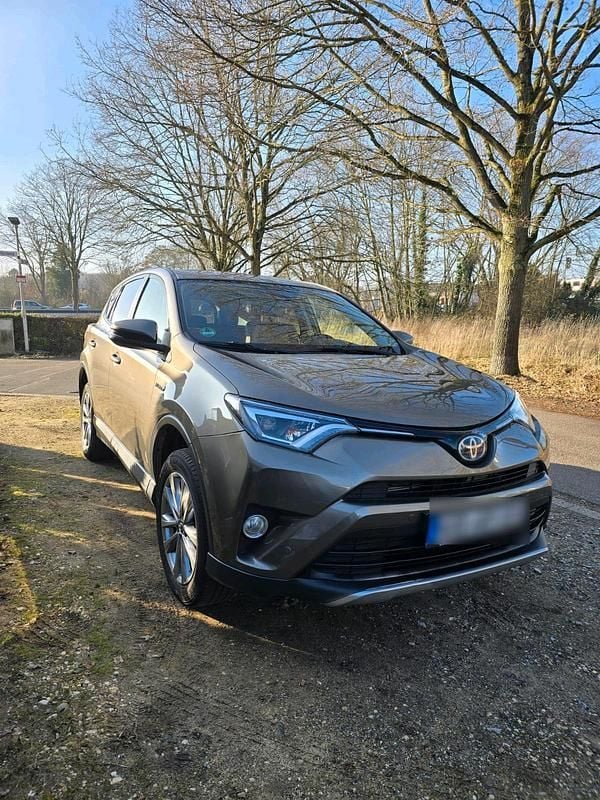 Braun Gebraucht 2016 Toyota RAV4 Hybrid SUV | 15.950 € (Guter Preis) - Bild 1/4